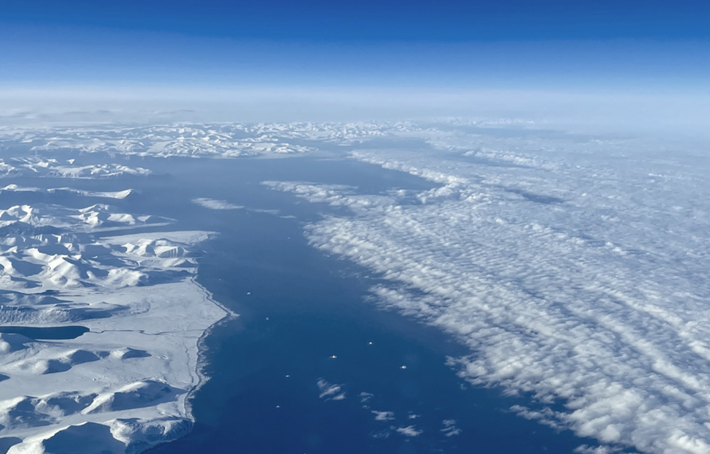 image of the earth from above for the report on decarbonisation | Intesa Sanpaolo Innovation Center