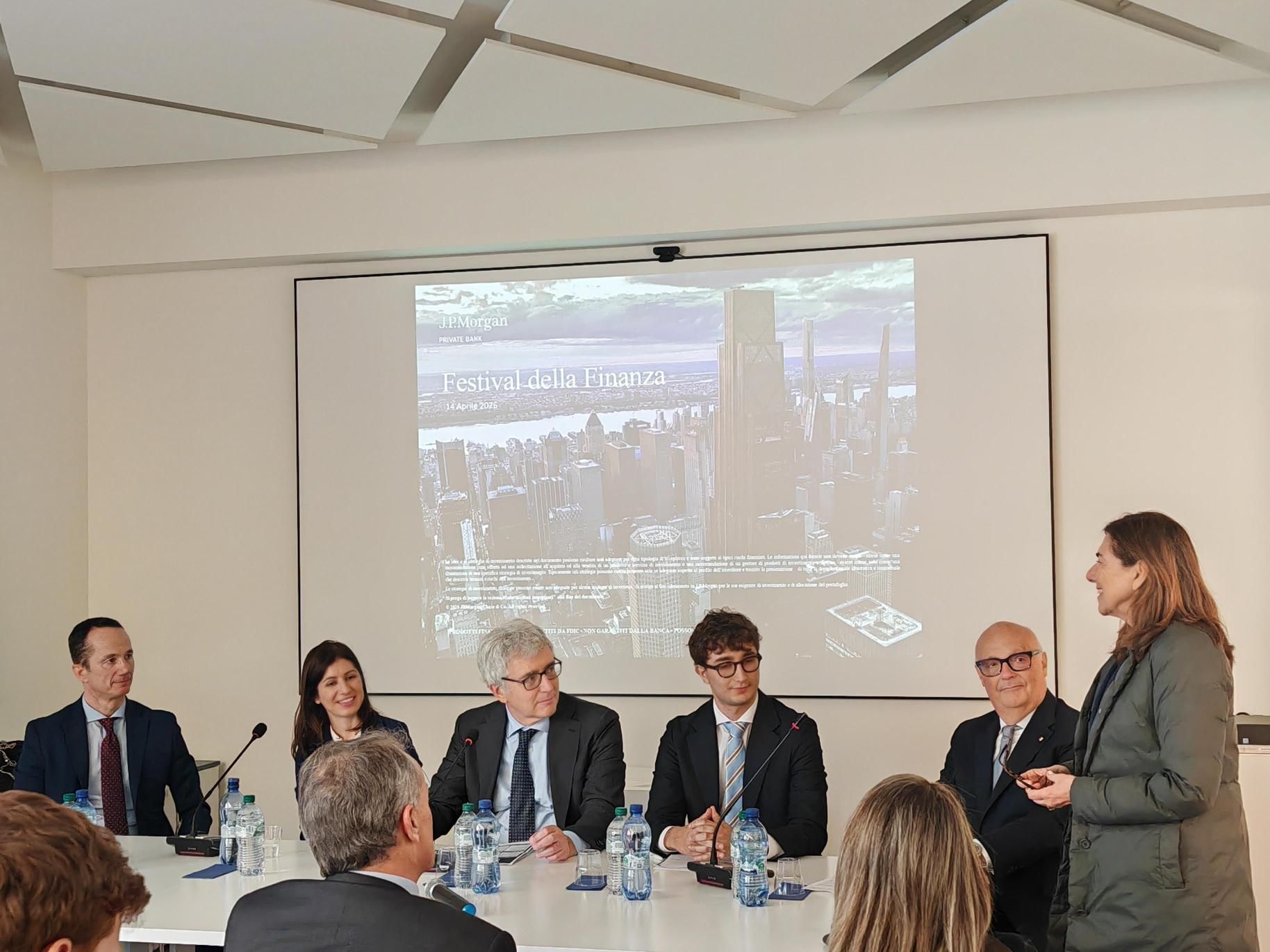 Dialogo tra i parecipanti e gli speaker