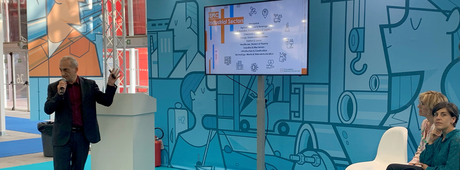 Una presentazione durante l'evento HESE
