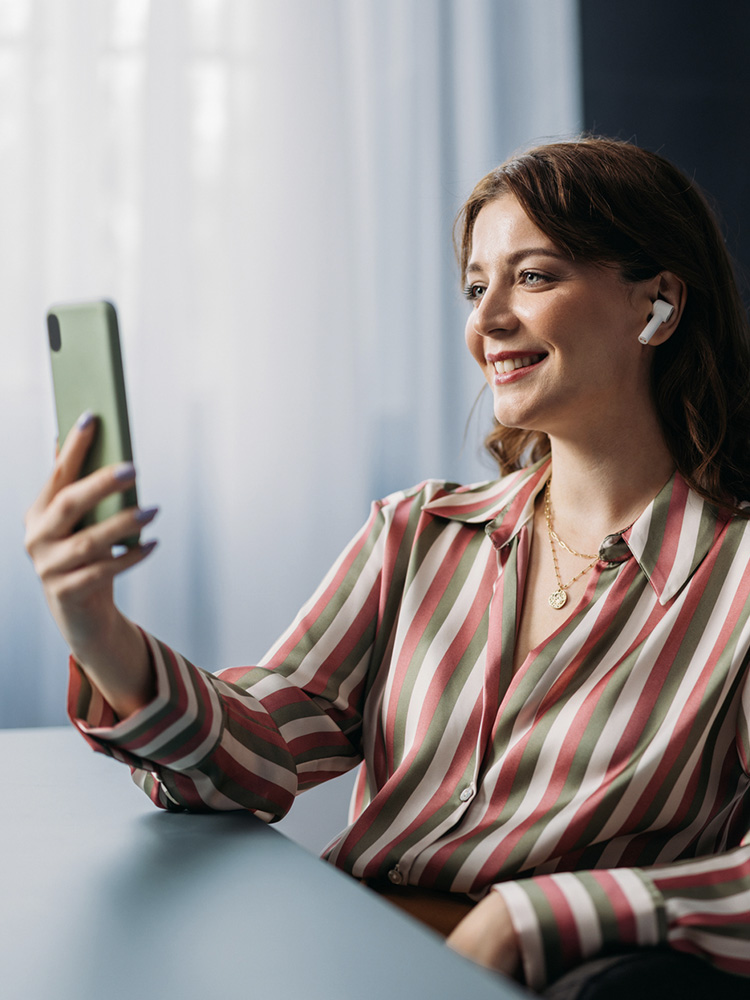 Candidata utilizza l'app di Joule per registrare un video