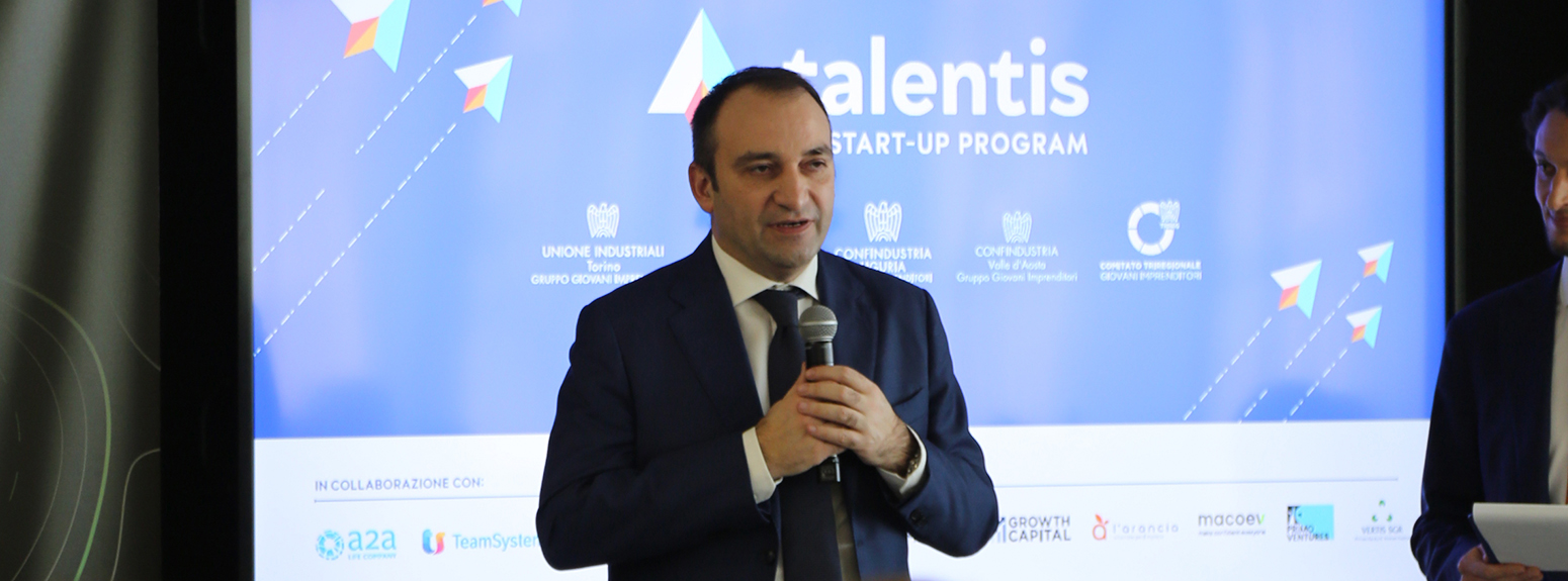 Il sindaco di Torino Stefano Lo Russo introduce la tappa torinese del programma Talentis