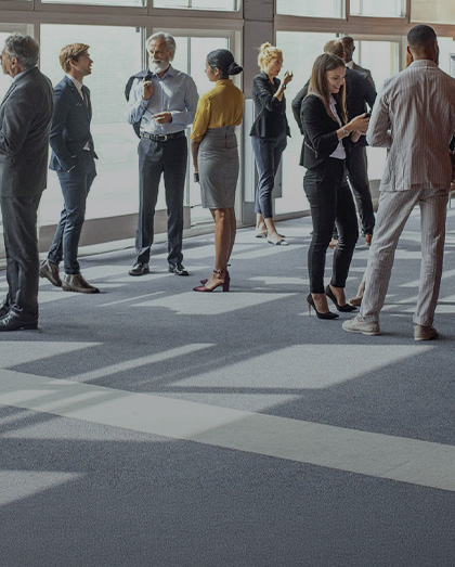 Cubo acceso in mezzo a cubi spenti